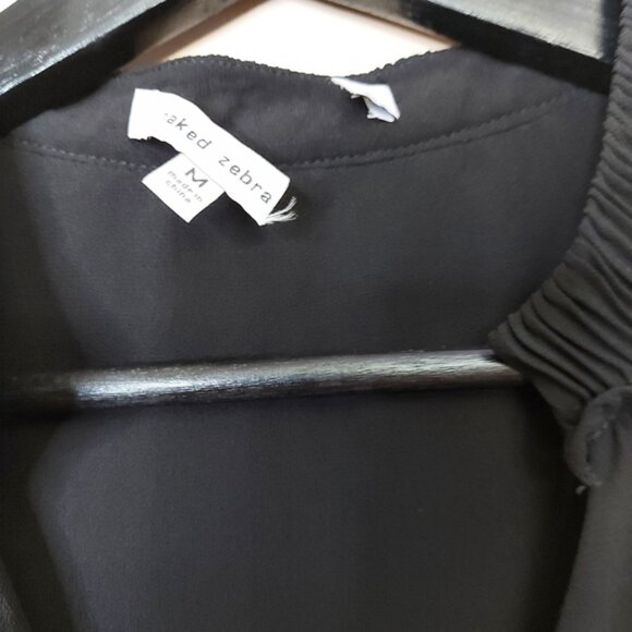 Naked Zebra v neck sleeveless blouse with ruffle detail at the neckline medium - Picture 4 of 7